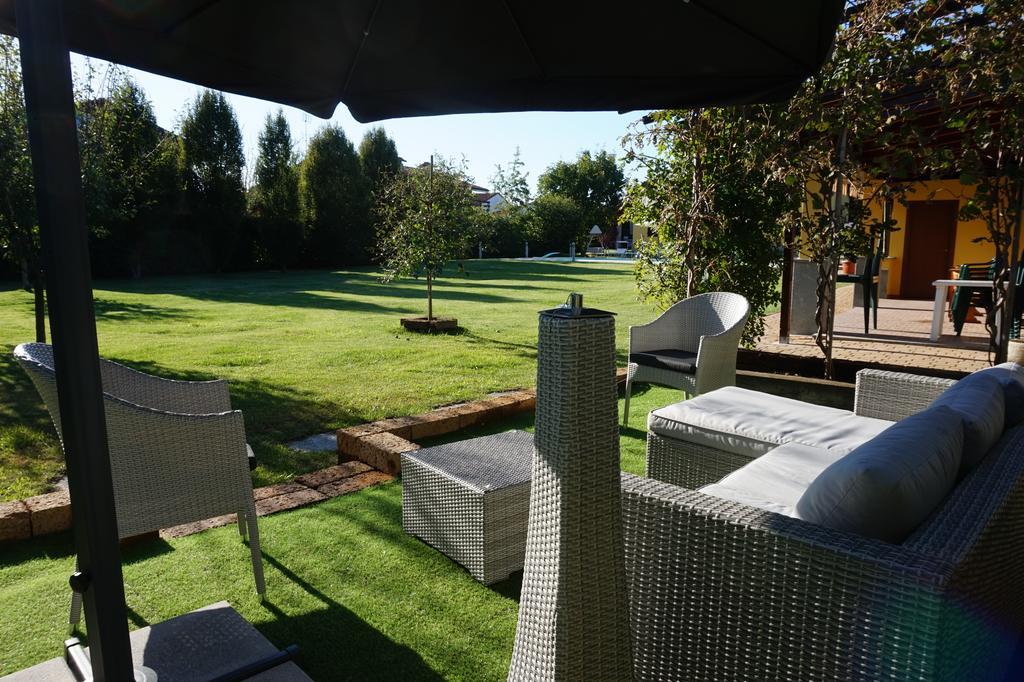 Residence Le Palme Torrazza Piemonte Екстериор снимка