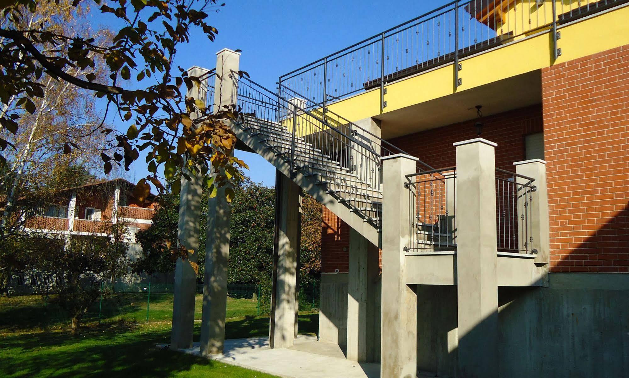 Residence Le Palme Torrazza Piemonte Екстериор снимка
