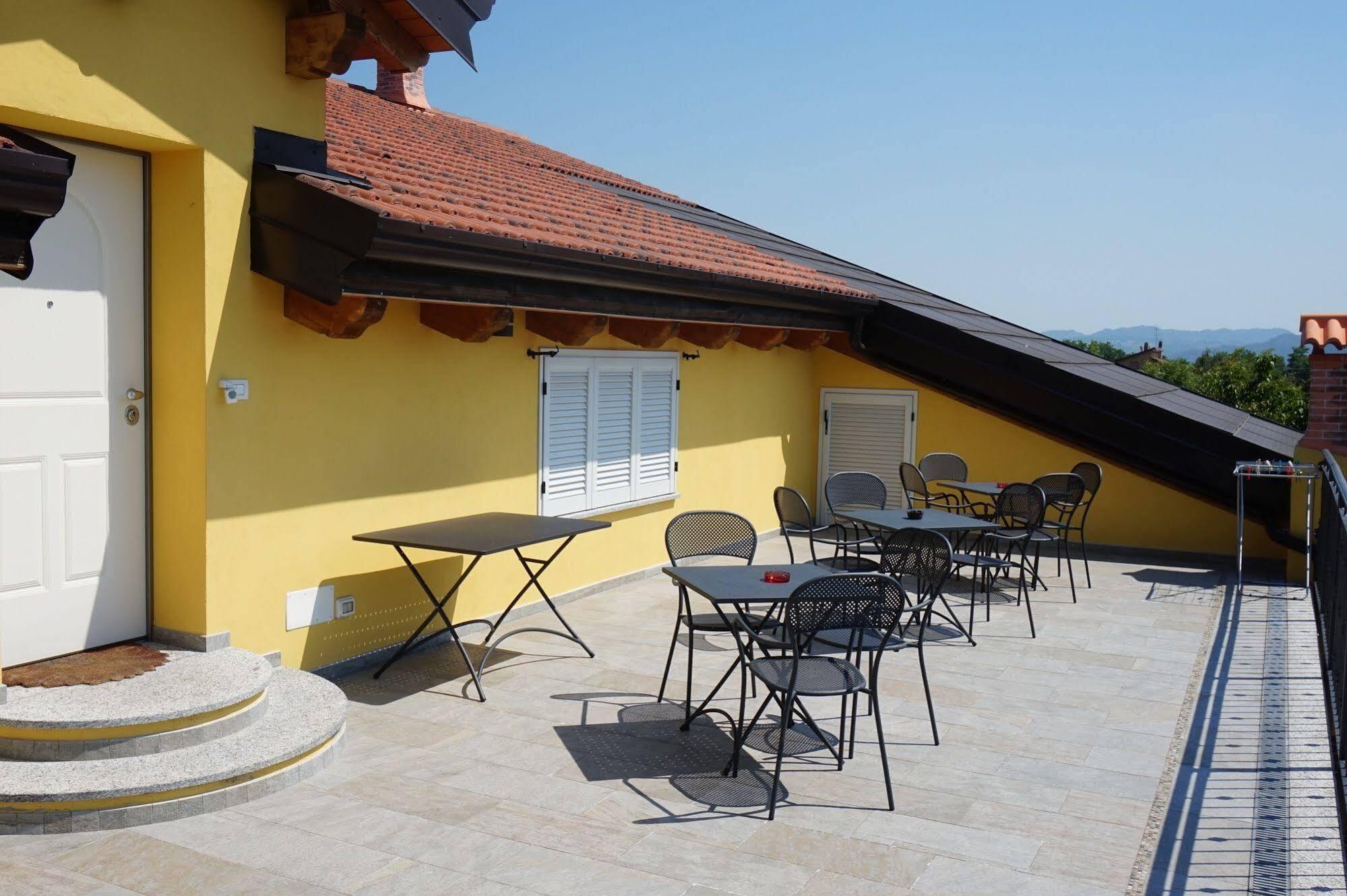 Residence Le Palme Torrazza Piemonte Екстериор снимка
