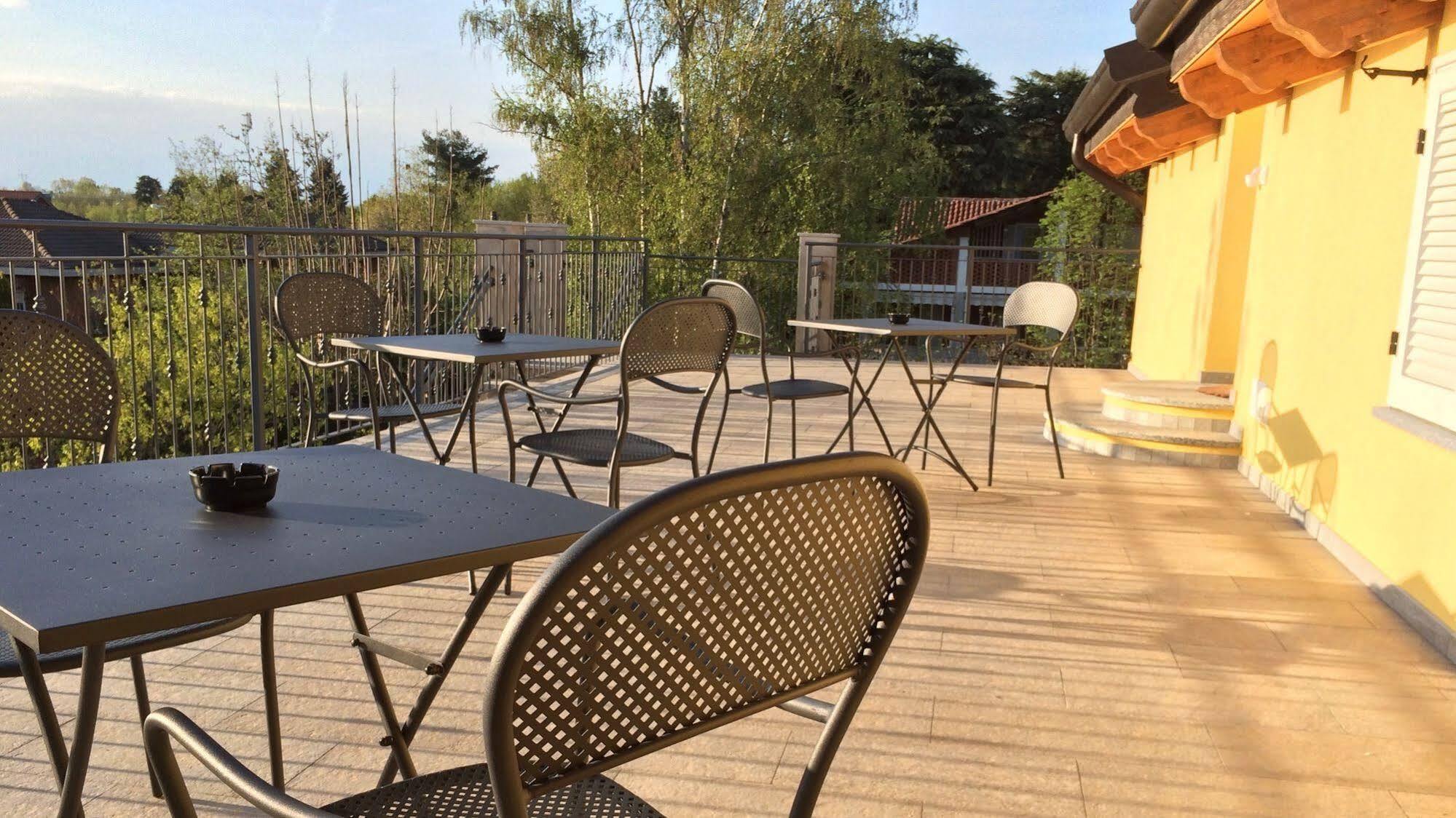 Residence Le Palme Torrazza Piemonte Екстериор снимка
